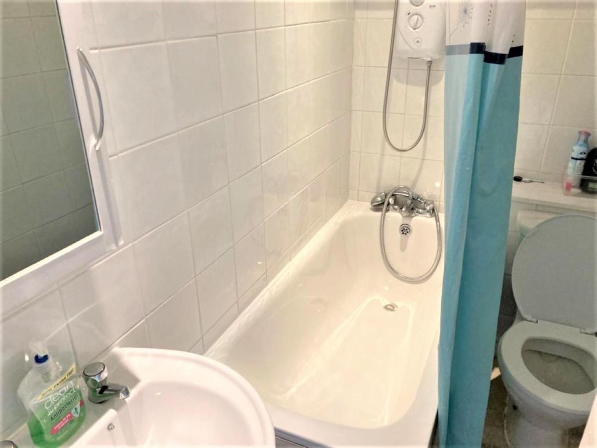לונדון Bright & Modern Studio Flat In Paddington - Zone 1 מראה חיצוני תמונה