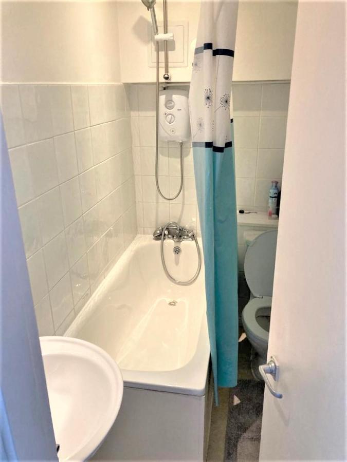 לונדון Bright & Modern Studio Flat In Paddington - Zone 1 מראה חיצוני תמונה